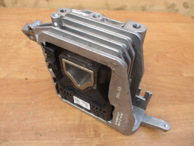 BMW X1 F48 POIGNÉE COUSSIN MOTEUR DIVERS NUMÉROS 6885934 6875630