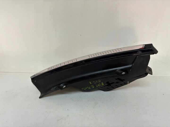 FIAT GRANDE PUNTO EVO PHARE ARRIÈRE ARRIÈRE GAUCHE ORIGINALE EUROPE 51888061