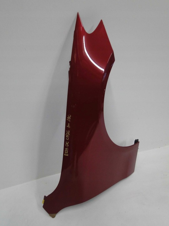 MERCEDES AILE AVANT DROIT ROUGE 993 E CLASSE 238 C238 A238 W238