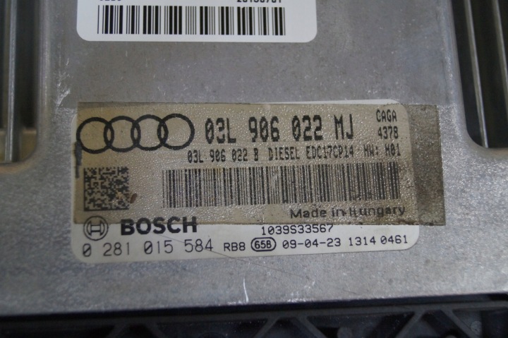 CONTRÔLEUR AUDI A4 03L906022MJ 0281015584