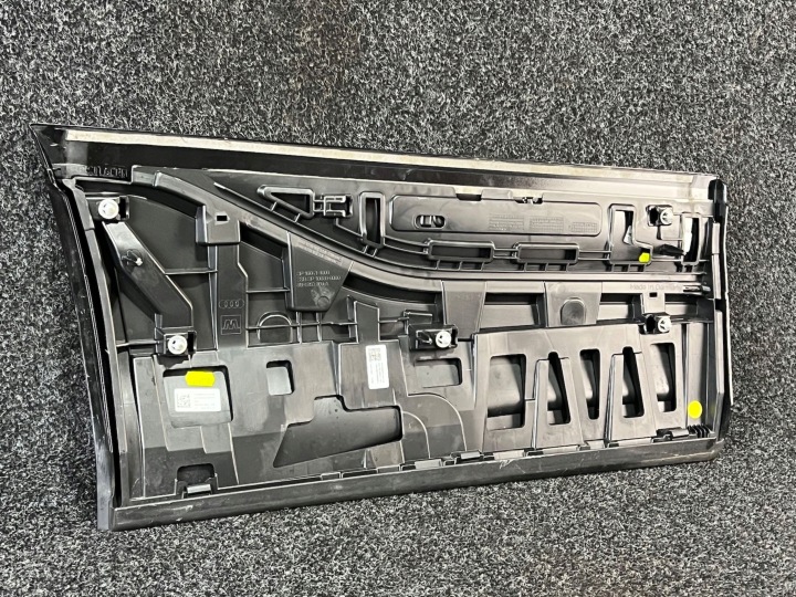 AUDI Q6 E-TRON 85H MOULURE REVÊTEMENT SUR PORTES GAUCHE ARRIÈRE ARRIÈRE ORIGINAL 2023-