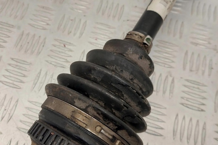 DEMI-ARBRE AVANT GAUCHE BMW 3 (E90) 7529388 2.0L DIESEL 130KW 2009