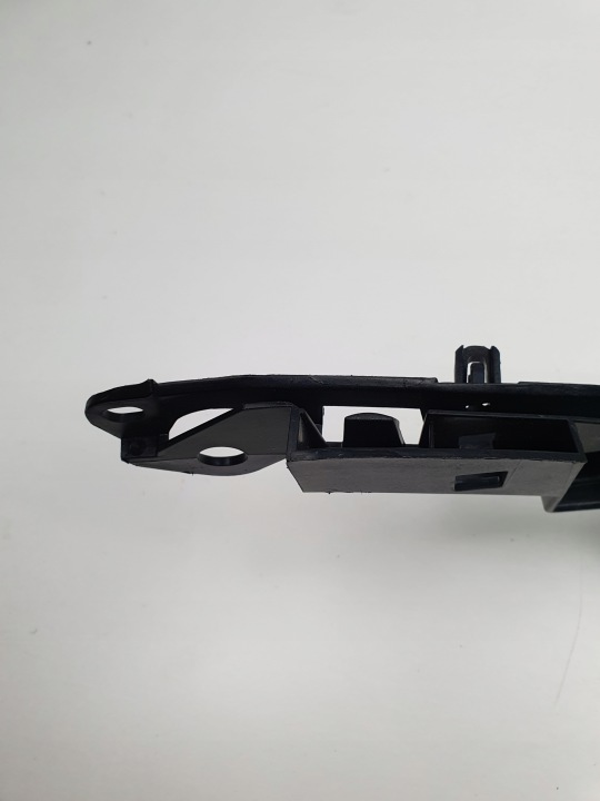 MERCEDES SPRINTER W906 06- GLISSIÈRE FIXATION PARE-CHOCS AVANT DROIT A9068890114