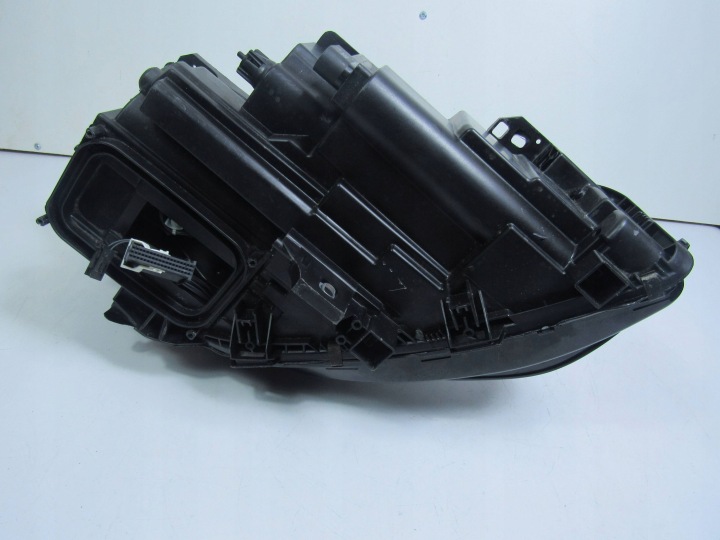 MERCEDES B W246 246 LIFT PHARE GAUCHE AVANT GAUCHE AVANT COMPLET LED 2469065301