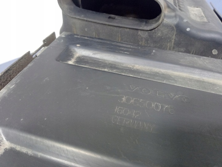 FORD MONDEO MK4 2.5T CHÂSSIS FILTRE AIR 30650076