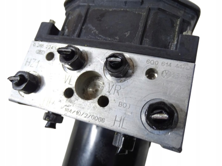 POMPE ABS CONTRÔLEUR SKODA FABIA I 1999-2008 6Q0614417D 6Q0907379D