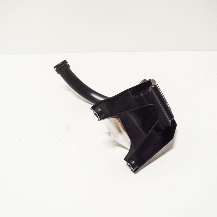 TUYAU ASPIRATION BMW VERS SERII 1 E81 E87 E88 E82, SERII 3 E46 E90 E91 E92 E93.