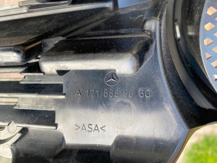 CALANDRE SLK 171 AVANT FACELIFTINGIEM