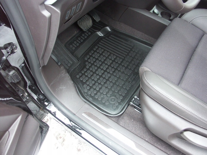 FIAT CROMA II 2005 - 2011R ALFOMBRILLAS GOMA KORYTKOWE ALTA RANT 