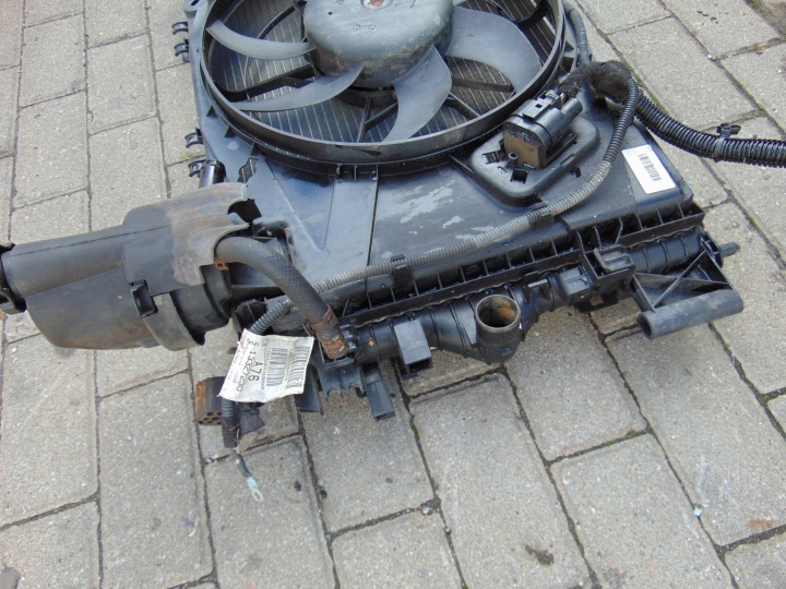 RADIATEUR EAU CLIMATISATION VENTILATEUR OPEL INSIGNIA A 2008R- 1.8 ESSENCE