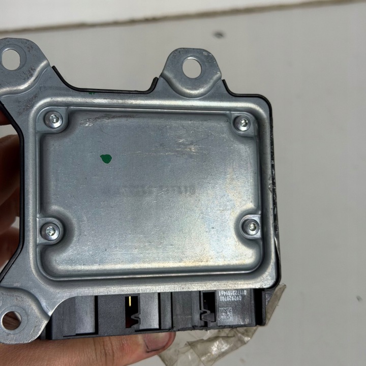 MODULE CONTRÔLEUR CAPTEUR AIRBAG COUSSINS CITROEN C3 III OE ORIGINAL 982480968