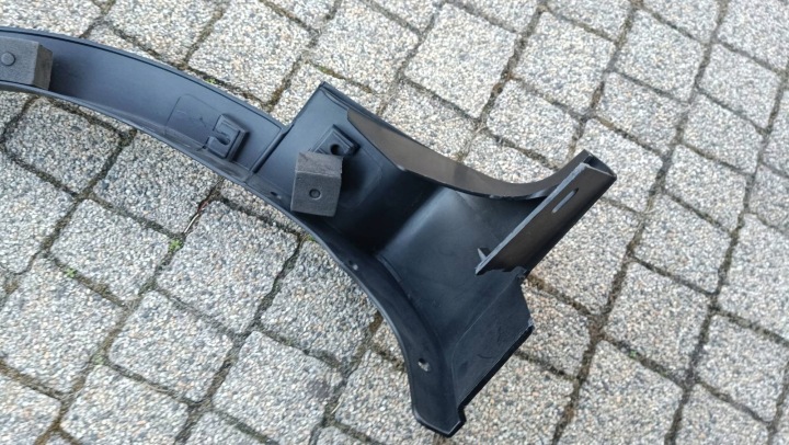MOULURE GARDE-BOUE AVANT FORD ESCAPE/KUGA DROITE