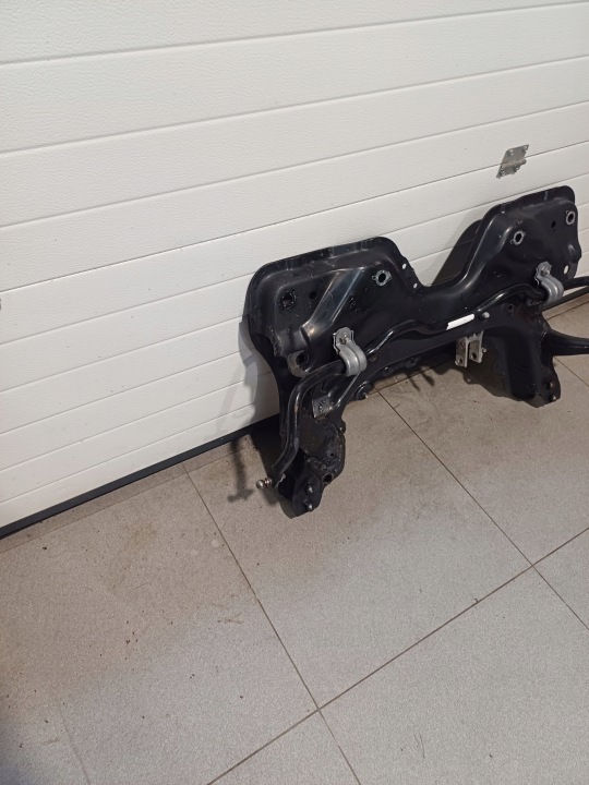 BERCEAU POUTRE SUSPENSIONS AVANT JEEP COMPASS II 16R-