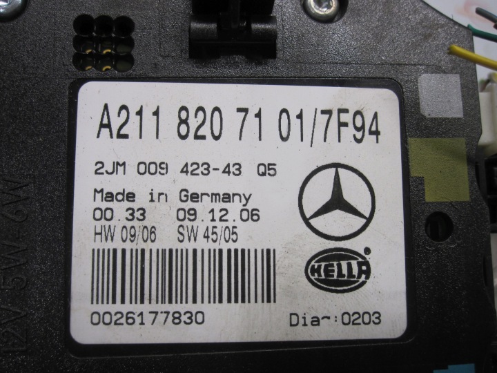 MERCEDES E CLASSE W211 LIFT 07R AMPOULE PLAFONNIERS A2118207101