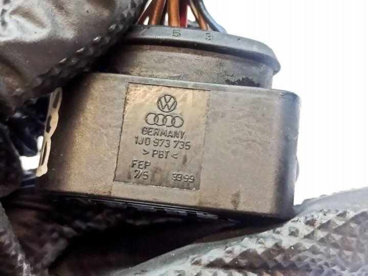 FAISCEAU DE CÂBLES CÂBLES VW EOS (1F7, 1F8) 1J0973735 1.39L GASOLINE 118KW 2010