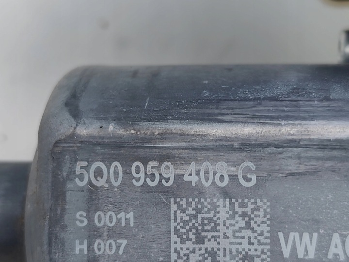 VW GOLF PETIT MOTEUR ÉLÉVATEUR VITRES PORTES ARRIÈRE GAUCHE 2023 BERLINE COMPACTE