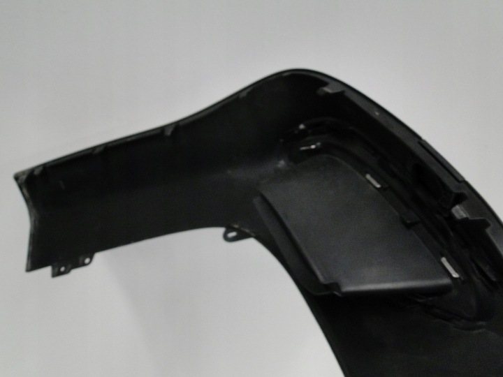 MERCEDES DIFFUSEUR DANS PARE-CHOCS ARRIÈRE AMG PAQUET CLA 118 C118 X118 W118 LIFT
