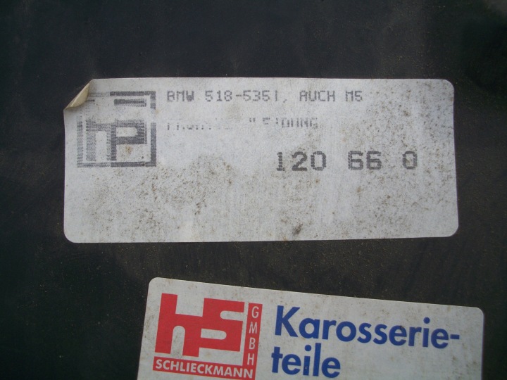 BMW E34 RENFORCEMENT AVANT PANNEAU AVANT