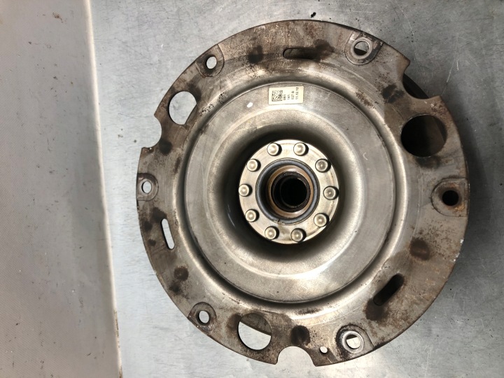 COMPLET EMBRAYAGE VERS AUDI A5 8T LIFT 12-15R 2.0 TDI CGL 0B1141027B
