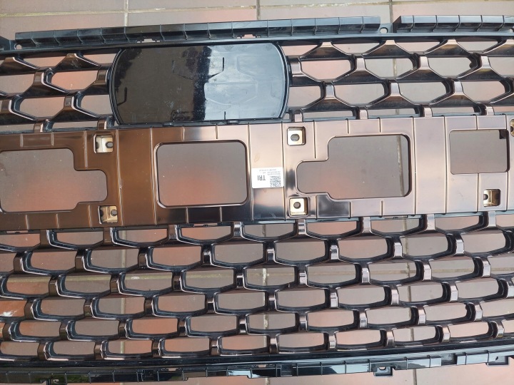 PARE-CHOCS GRILLE PARE-CHOCS GRILLE HYUNDAI STARIA