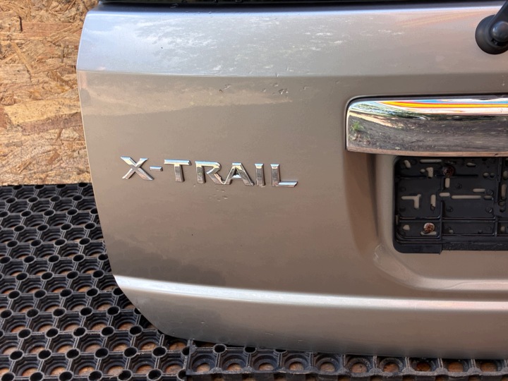 NISSAN X-TRAIL T30 CODE LAK. KX4 COUVERCLES DE COFFRE COUVERCLES DE COFFRE COUVERCLES DE COFFRE ARRIÈRE ENSEMBLE