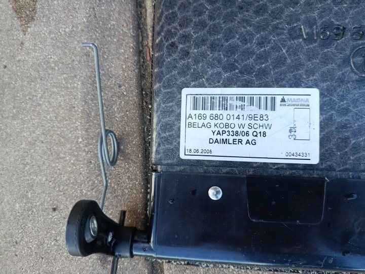 REVÊTEMENT PLAQUE ÉTAGÈRE COUVERCLES DE COFFRE ARRIÈRE ARRIÈRE MERCEDES-BENZ A W169 LIFT