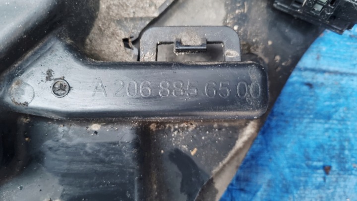 MERCEDES C-KLASA W206 DANS 206 BERLINE LIMUZYNA PARE-CHOCS AVANT AVANT POIGNÉE