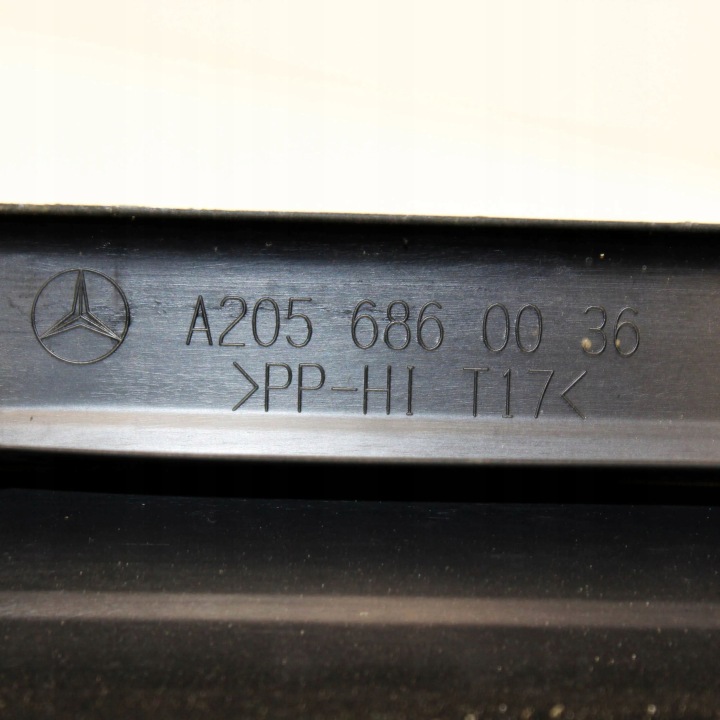 MERCEDES-BENZ C W205 2015 GAUCHE CÔTÉ PROTECTION MONTANTS VITRES AVANT A