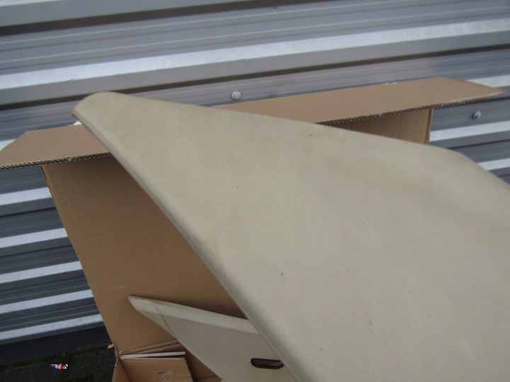 18 MERCEDES W124 GARNITURE MONTANTS C COULEUR CRÈME BEIGE 85-89 BERLINE WASKA MOULURE