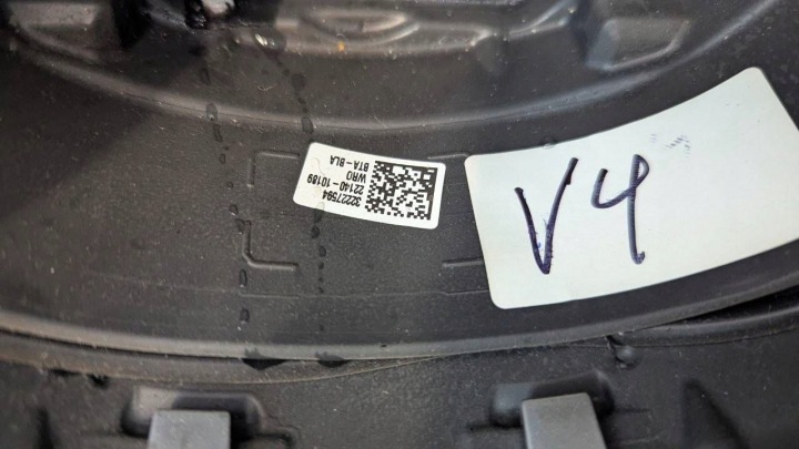 VOLVO S60 S90 V60 V90 XC60 XC90 VOLANT CHAUFFÉE 32227594 DEFEKT