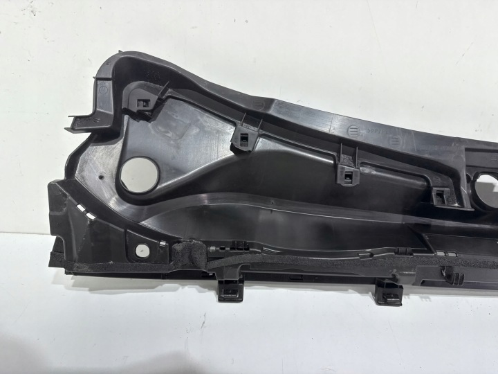 TOYOTA RAV4 V 5 DOUBLURE DE PASSAGE DE ROUE BON ÉTAT ORIGINAL