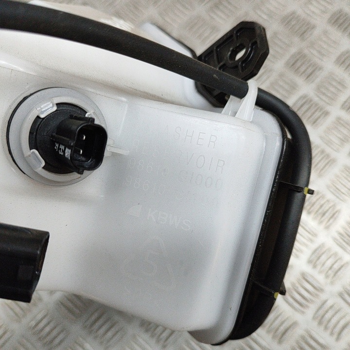 KIA EV6 2023 RÉSERVOIR LIQUIDE VERS LAVE-GLACES VITRES AVANT AVANT