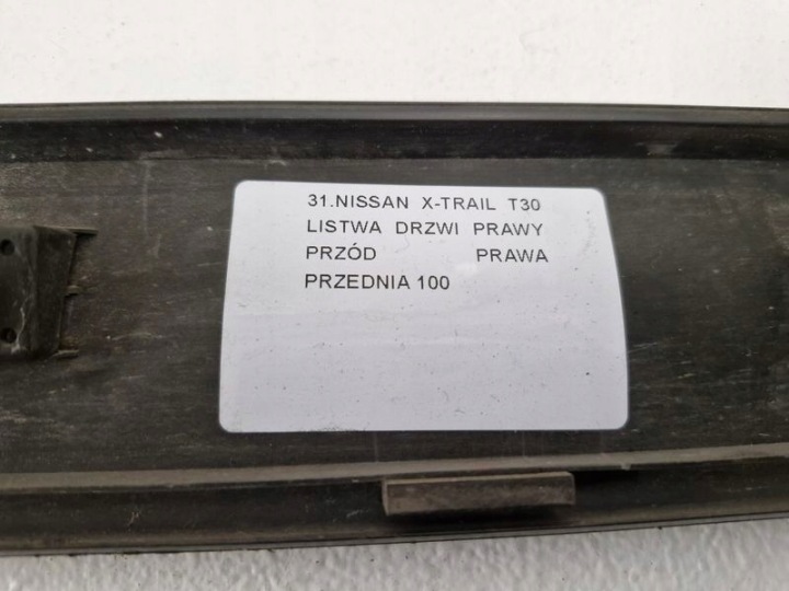 NISSAN X-TRAIL T30 MOULURE PORTES DROIT AVANT DROITE AVANT 808764CE0A