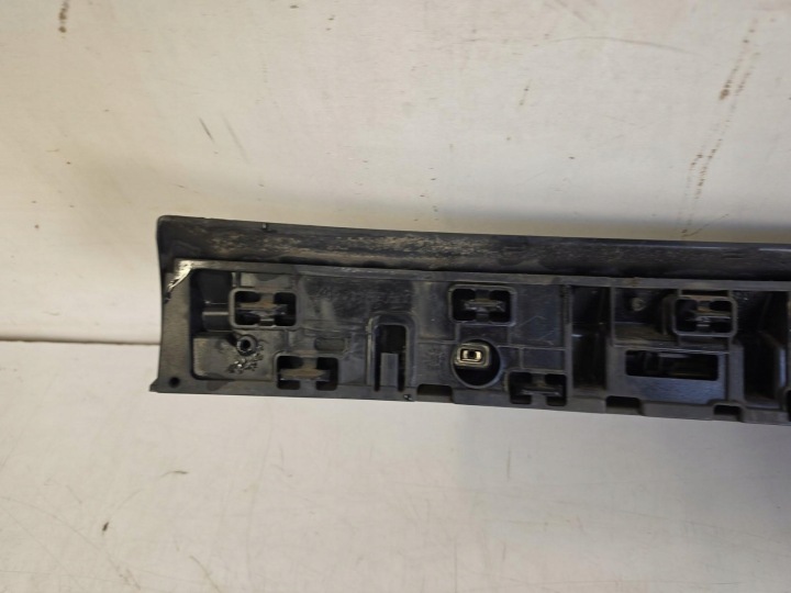 GRILLE CALANDRE PARE-CHOCS AVANT RENAULT TRAFIC III LIFT 19-21R 628951918R