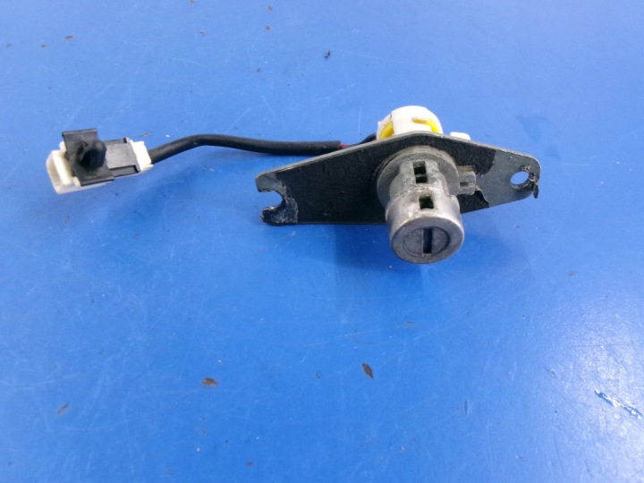 CHEVROLET CAPTIVA I 2.0VCDI CONTACTEUR D'ALLUMAGE 2KLUCZYKI IMMO INSERTS