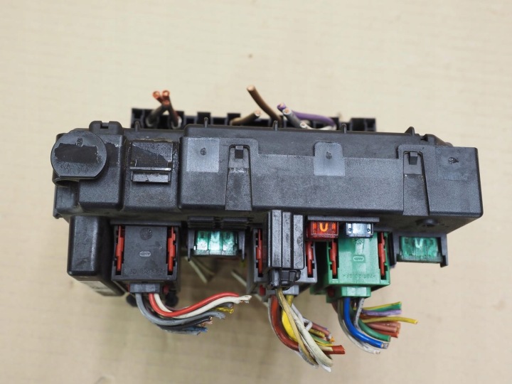 MODULE BOÎTE BSM PEUGEOT 206 207 307 CITROEN C2 C3 9646405480