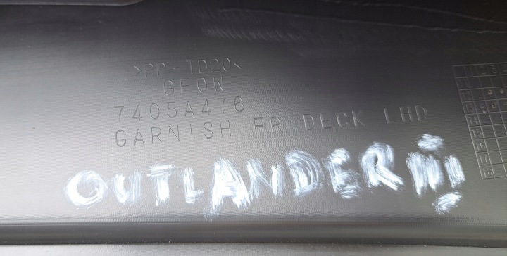 MITSUBISHI OUTLANDER 3 III DOUBLURE DE PASSAGE DE ROUE 7405A476