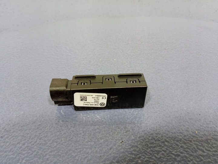 SKODA FABIA III 6V 14- PRISE TRANSMISSION USB 5Q0035726C