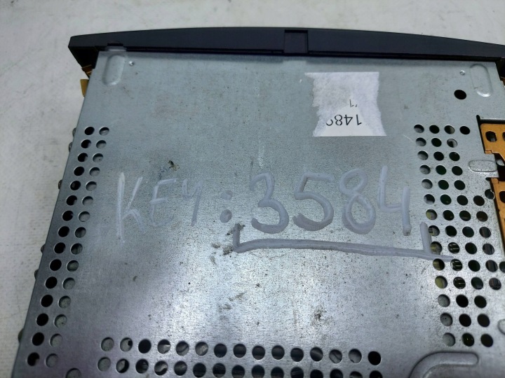 RADIO AUTORADIO CD RENAULT SCENIC II 2 8200300858 CODE