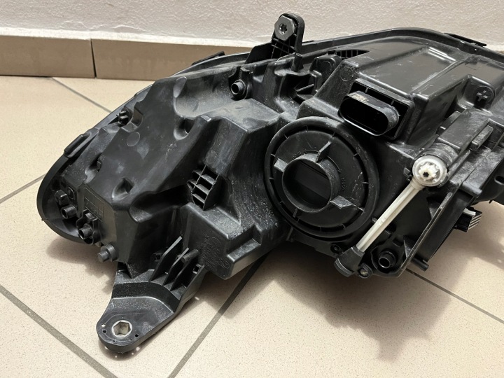 MERCEDES CLS W257 A257 LED PHARE AVANT AVANT DROITE
