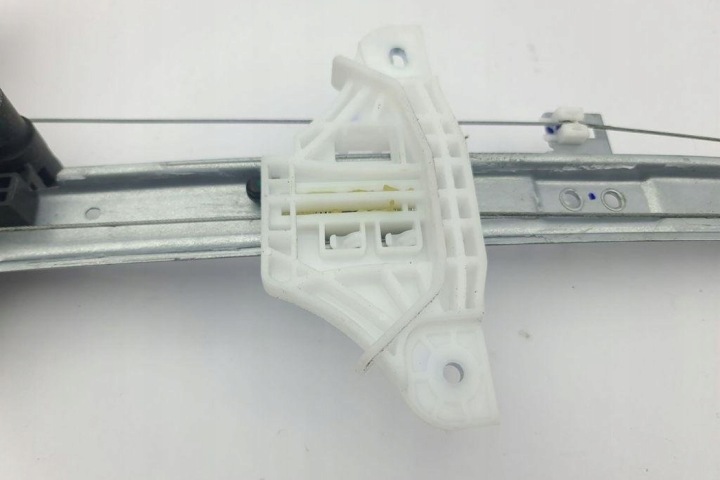 ÉLÉVATEUR VITRES ARRIÈRE GAUCHES PORTES HYUNDAI 83450Q0000 1.0L 2023