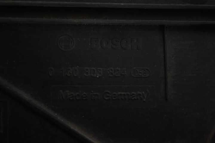 PIÈCES REFROIDISSEMENT PORSCHE BOXSTER (986) 0130303824 31642333 2.5L 150KW 1997