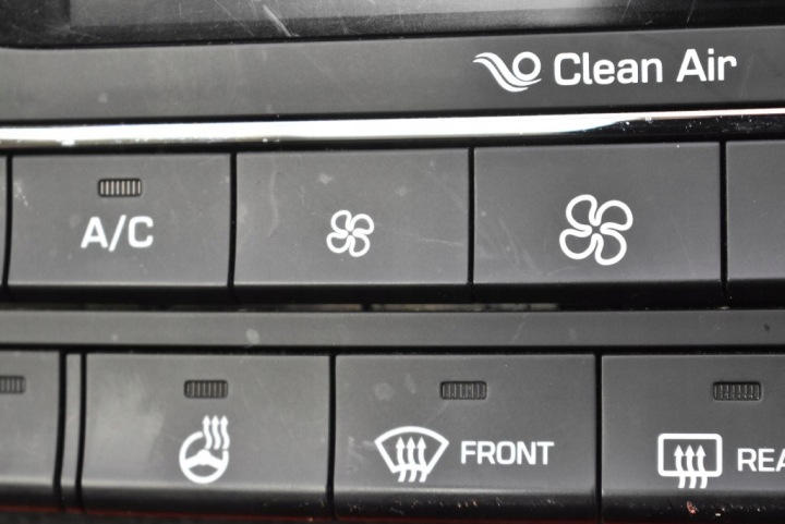 PANNEAU COMMANDE CONDUIT D'AIR CLIMATISATION 97250-D7270 HYUNDAI TUCSON 3 III 15-20