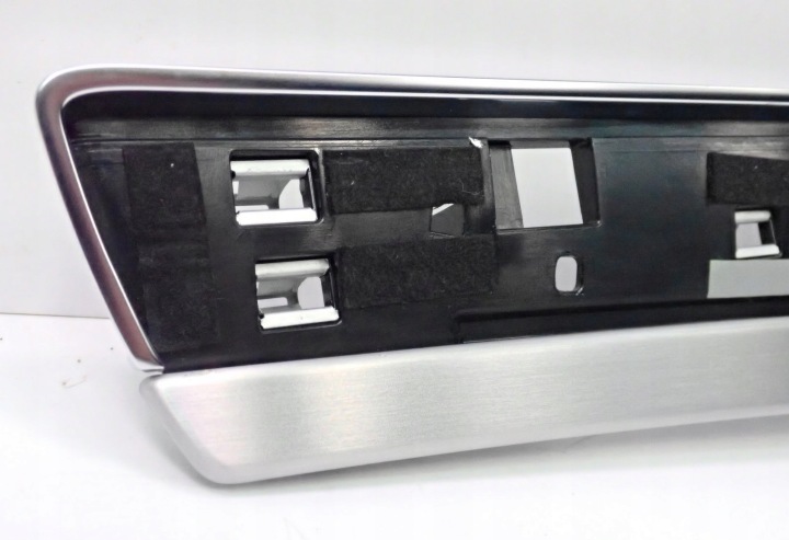 4H0867469 MOULURE PORTES POIGNÉE GAUCHE ARRIÈRE AUDI A8 D4