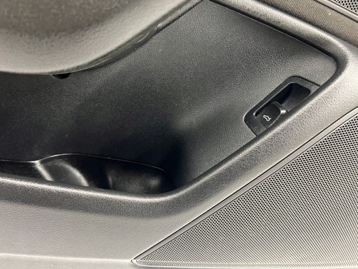 GARNITURE PORTES AVANT GAUCHE COLLECTEUR AUDI A6 C7 CONDUCTEUR EUROPE 4G1867105