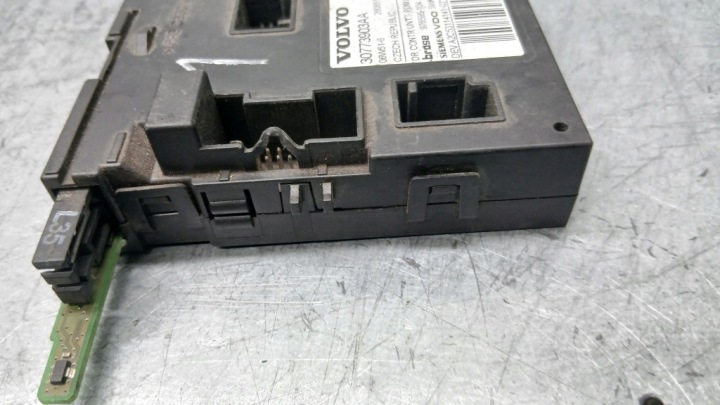 MODULE PORTES GAUCHE AVANT OE 30773903AA VOLVO S40 II V50 04-12R