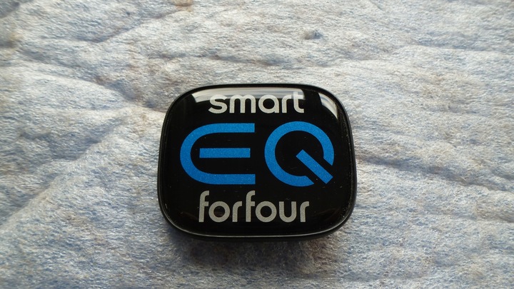 SMART FORFOUR INSIGNIA EMBLEMA A4538171401 