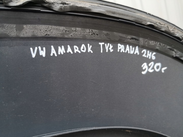 VW AMAROK LIFT 2H6 17- MOULURE SUR AILE DROIT ARRIÈRE