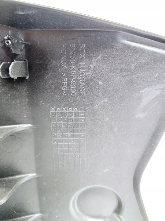 HONDA LEAD 100 BOÎTE À GANTS SOUS SIÈGE