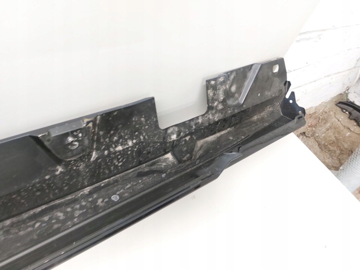 REVÊTEMENT SEUIL DROITE CÔTÉ MERCEDES-BENZ C W206 A2066982400